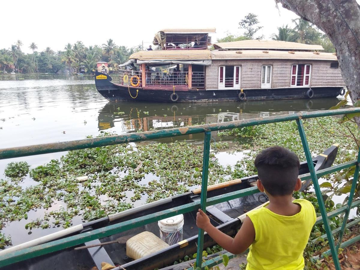 Johnson'S Homestay - Ecohouseboat Alappuzha Exterior foto